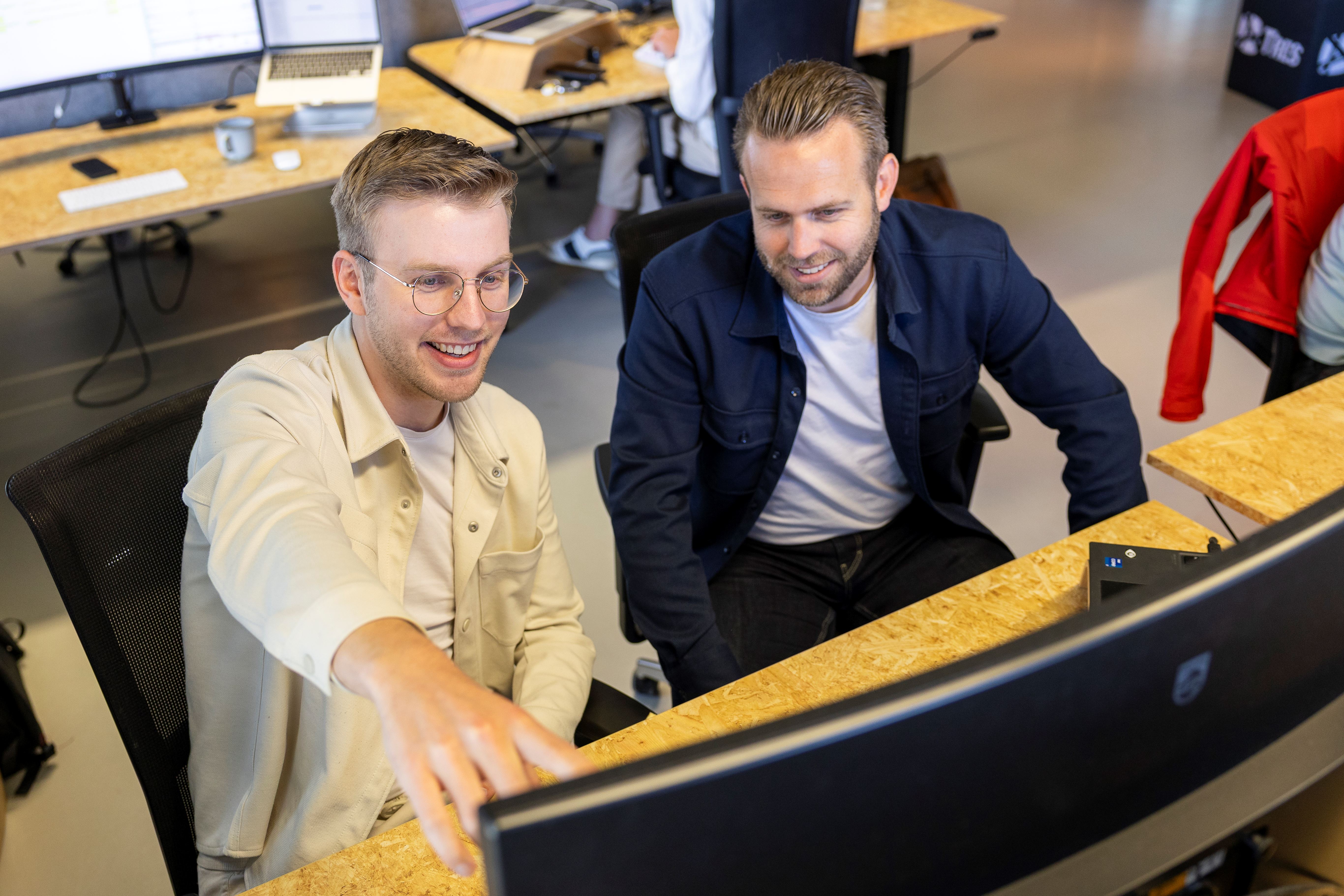 Collegas Samenwerken Jeroen K En Dimer01